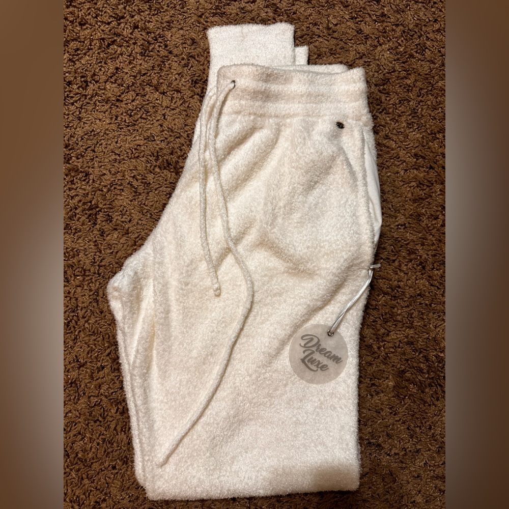 ⭐️NWT Southern Shirt Co. Dream Luxe Joggers